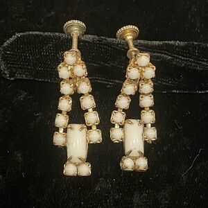 VTG White rhinestone Art Deco earrings